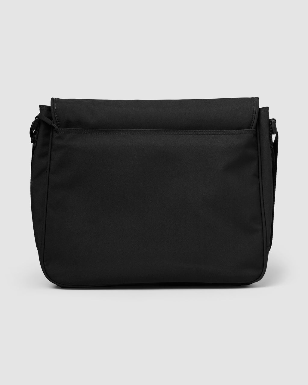 Waterproof Shell Crossbody Bag (Black/ White)
