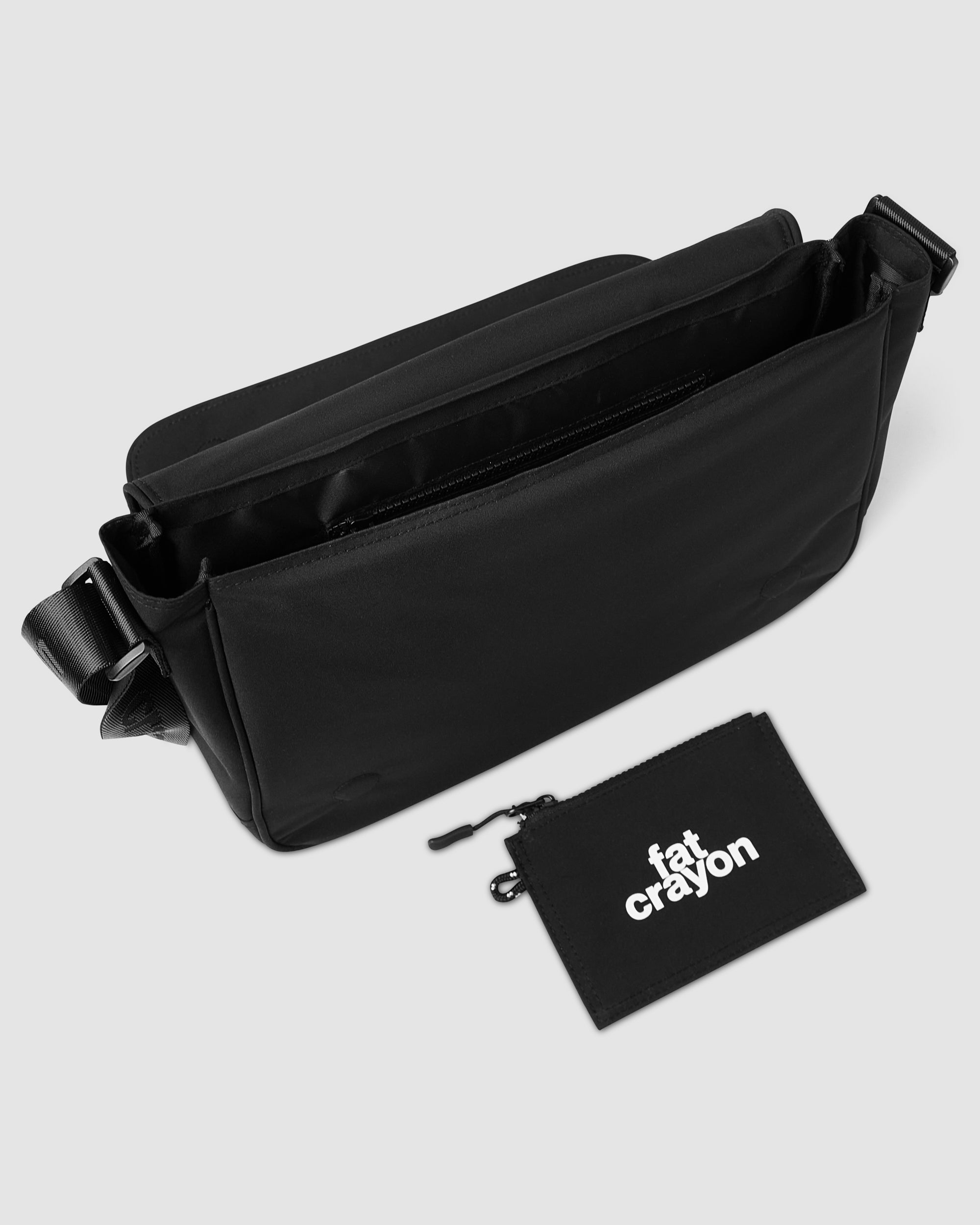 Waterproof Shell Crossbody Bag (Black/ White)